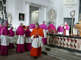 Abschlussvesper der Bischofskonferenz mit Spendung des Bonifatiussegens (© Karl-Franz Thiede)